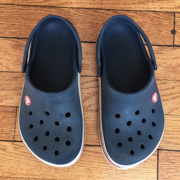 crocs for juniors